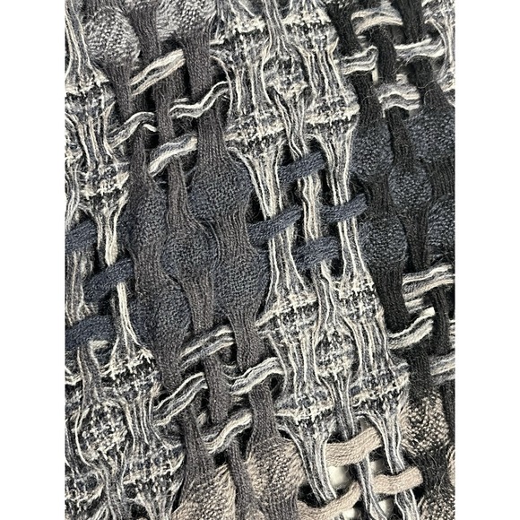 Suntrai of Ireland Wool Scarf Open Weave Gray Black Fringe NWOT *READ* - Picture 7 of 11